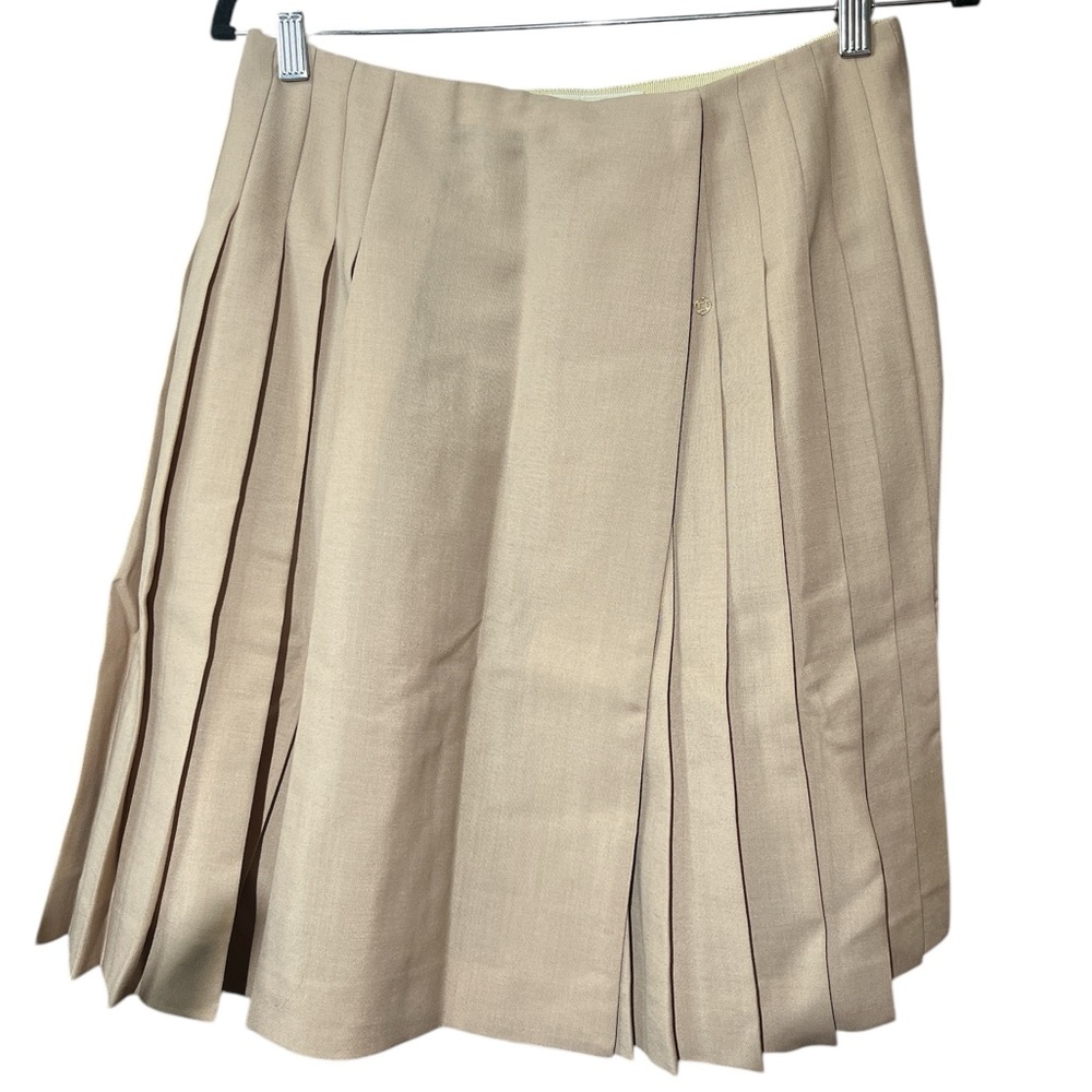 Prada Mohair & Wool Made in Italy Pleated Skirt - Size 42 - Elegant and Timeless